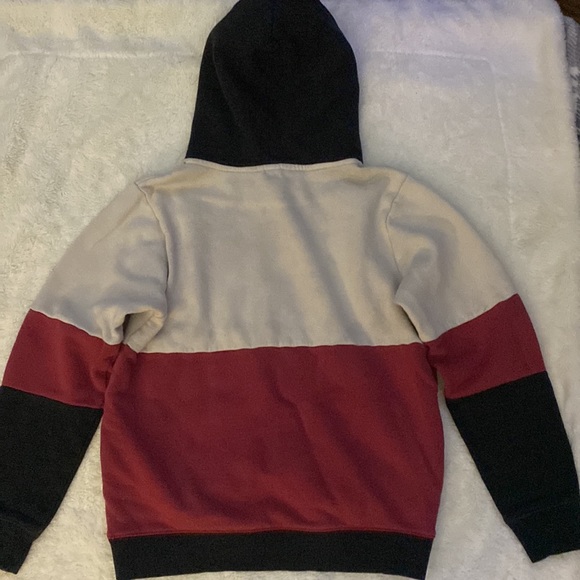Volcom youth color block sweatshirt. - Picture 5 of 5